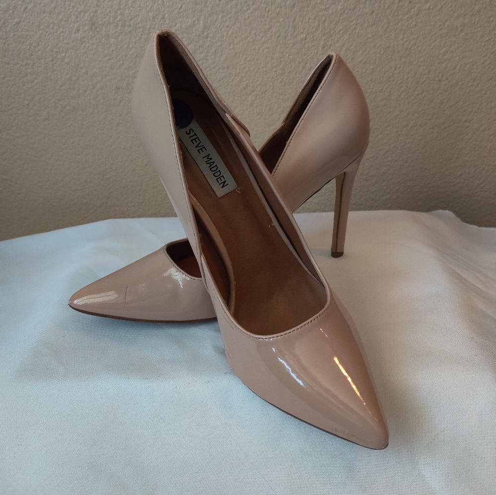 Steven Madden Nude Patent Heels